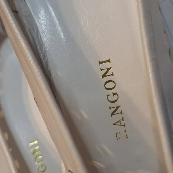 Rangoni White Pumps Heels Shoes Classic Design. Size 7.5 B - Picture 7 of 9